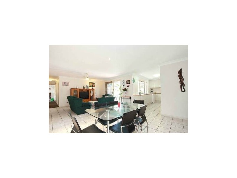 5 Jasmin Drive, Bongaree QLD 4507