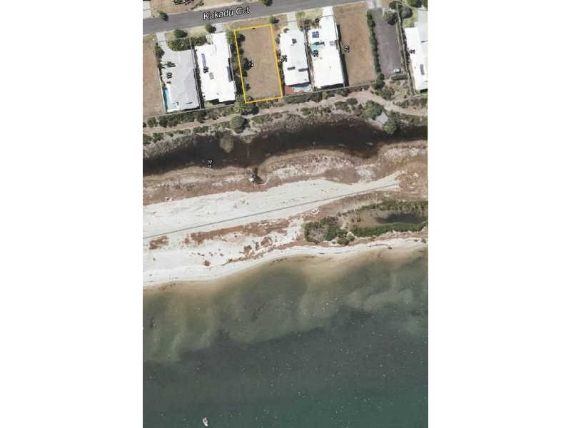 22 Kakadu Cct, Banksia Beach QLD 4507