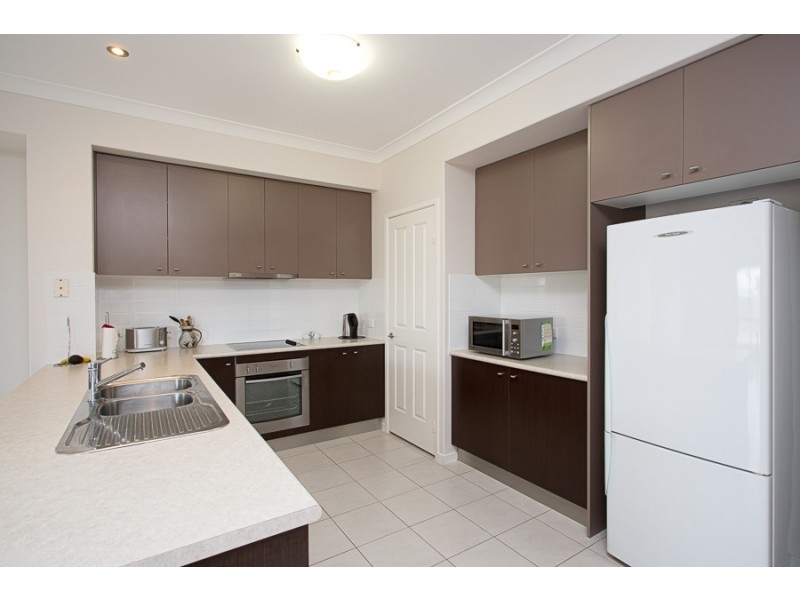 146 Marina Boulevard, Banksia Beach QLD 4507