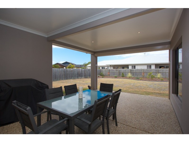 146 Marina Boulevard, Banksia Beach QLD 4507