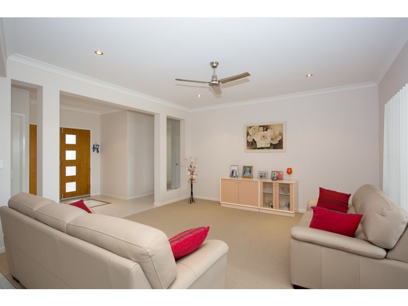 146 Marina Boulevard, Banksia Beach QLD 4507