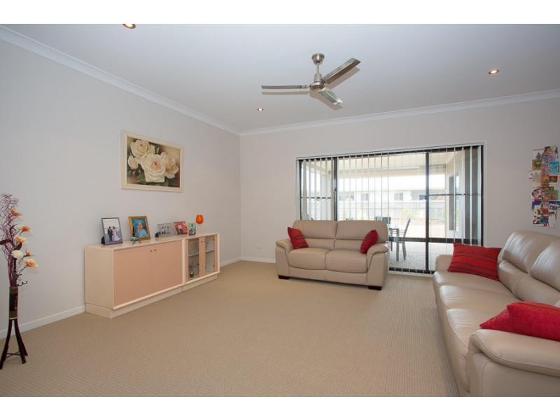 146 Marina Boulevard, Banksia Beach QLD 4507