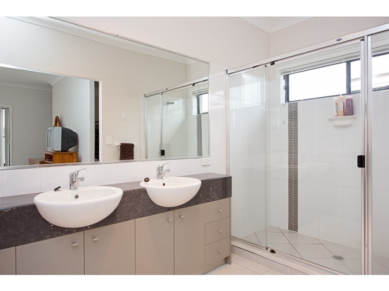 146 Marina Boulevard, Banksia Beach QLD 4507