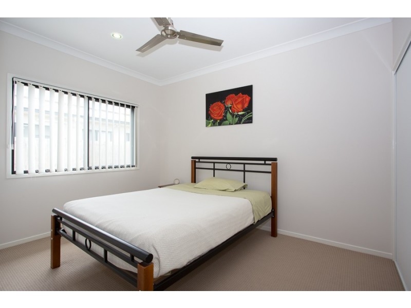 146 Marina Boulevard, Banksia Beach QLD 4507