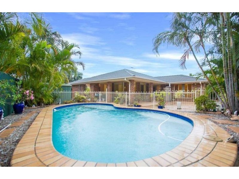 54 Voyagers Drive, Banksia Beach QLD 4507