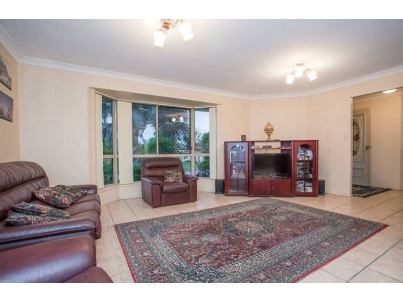 54 Voyagers Drive, Banksia Beach QLD 4507