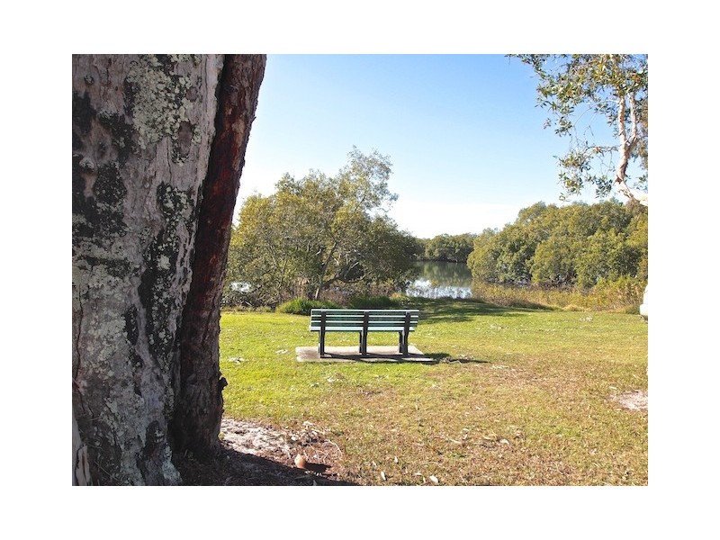 100 Ningi Esplanade, Ningi QLD 4511