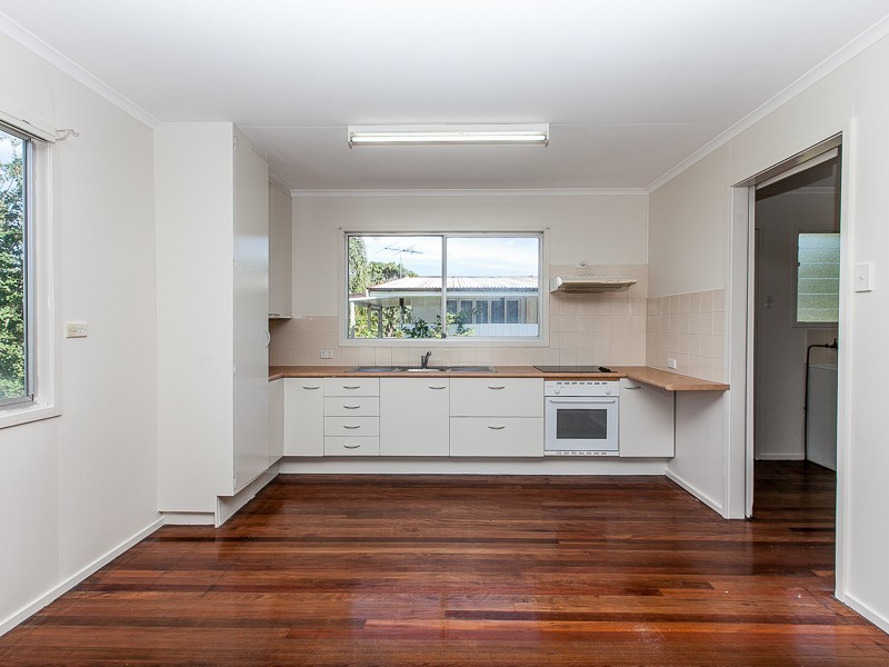 24 Sunset Avenue, Bongaree QLD 4507