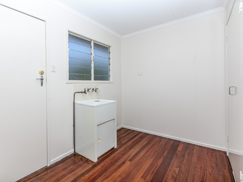 24 Sunset Avenue, Bongaree QLD 4507