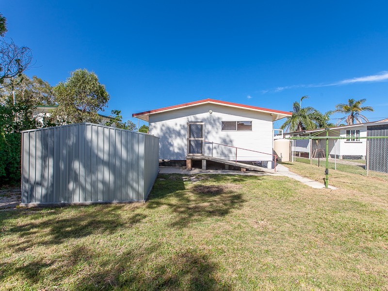24 Sunset Avenue, Bongaree QLD 4507