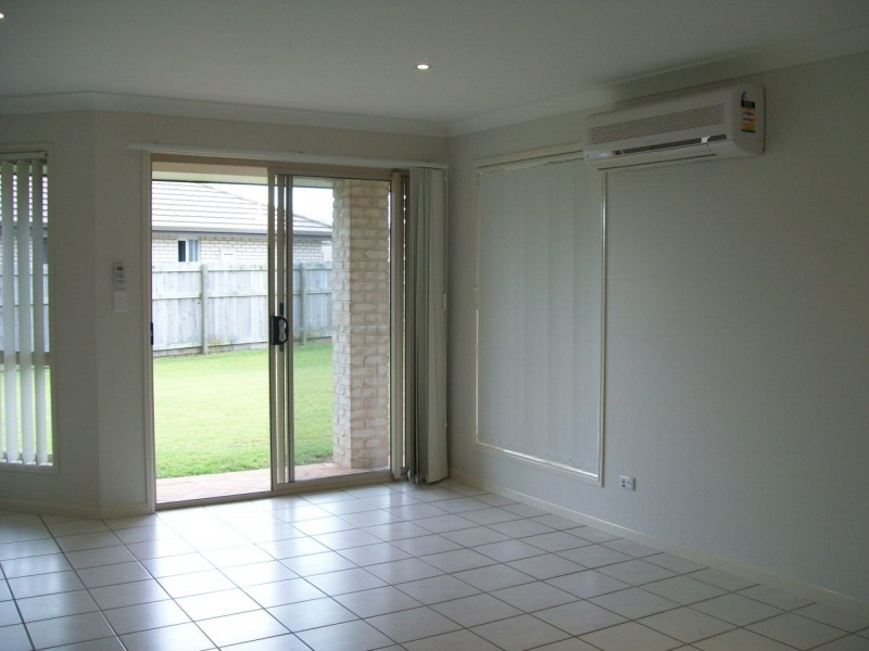 Sandstone Point QLD 4511