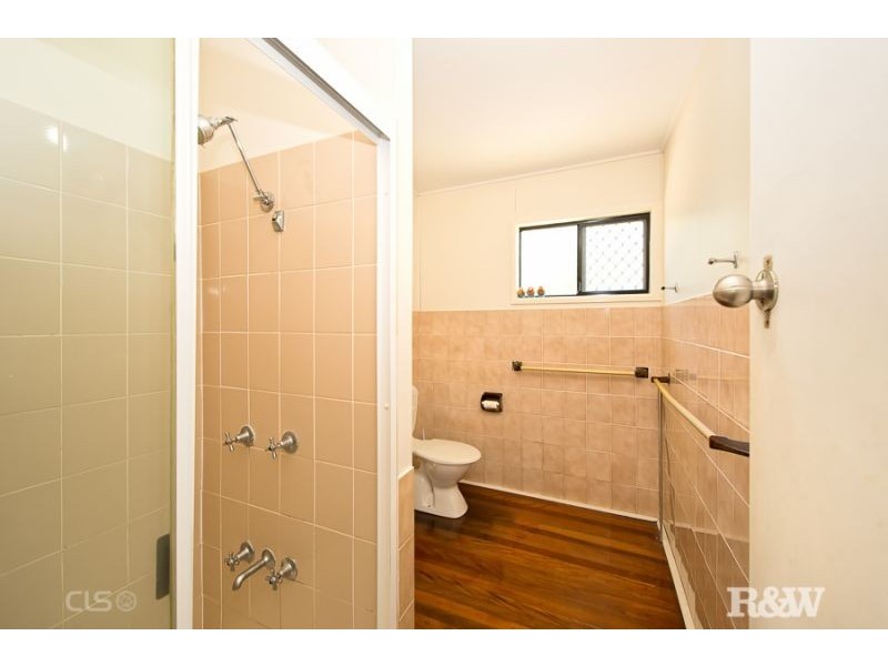 25 Hall Avenue, Bongaree QLD 4507