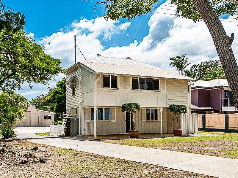 23 The Boulevarde, Bongaree QLD 4507