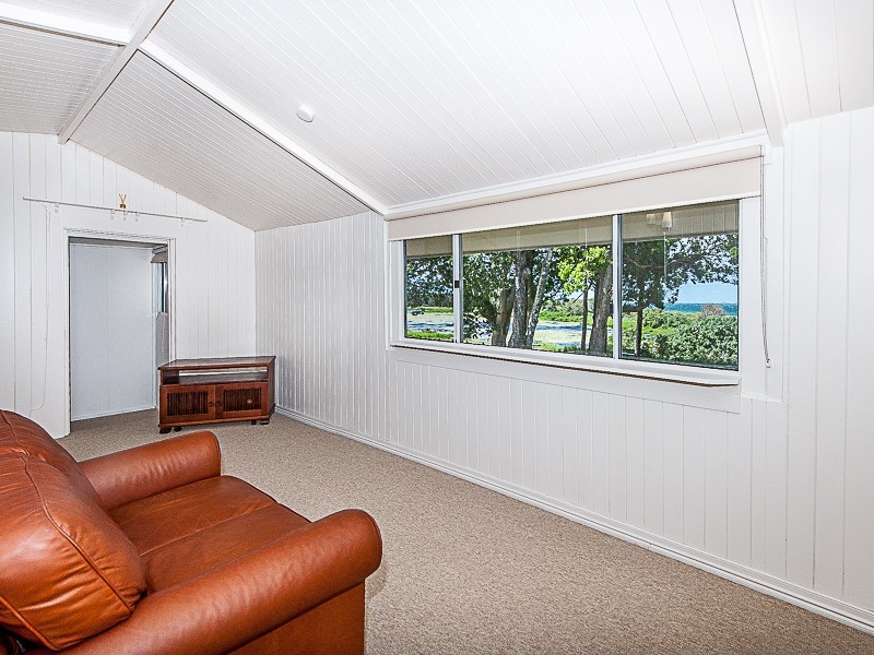 23 The Boulevarde, Bongaree QLD 4507