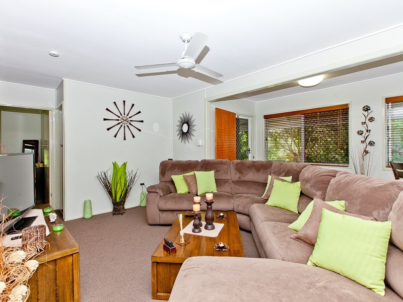 4 Lapwing Street, Bongaree QLD 4507
