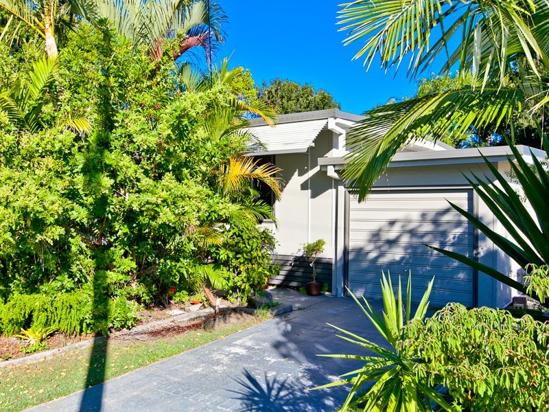 4 Lapwing Street, Bongaree QLD 4507