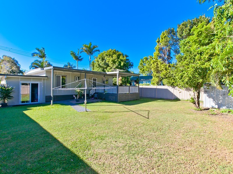 4 Lapwing Street, Bongaree QLD 4507