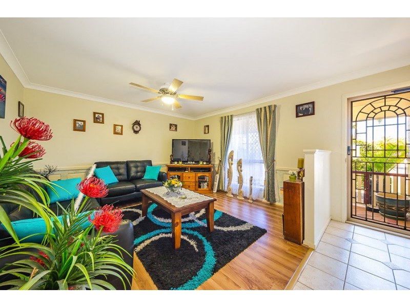 8 Seahorse Court, Banksia Beach QLD 4507