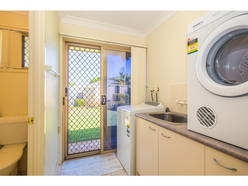 8 Seahorse Court, Banksia Beach QLD 4507