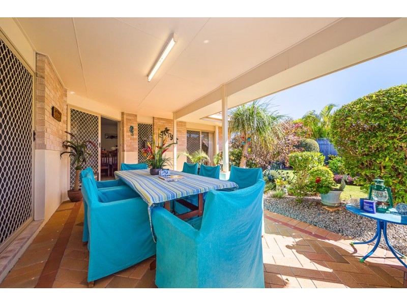 8 Seahorse Court, Banksia Beach QLD 4507