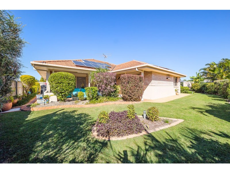 8 Seahorse Court, Banksia Beach QLD 4507