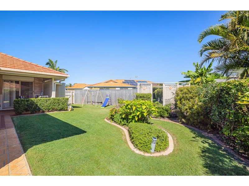 8 Seahorse Court, Banksia Beach QLD 4507