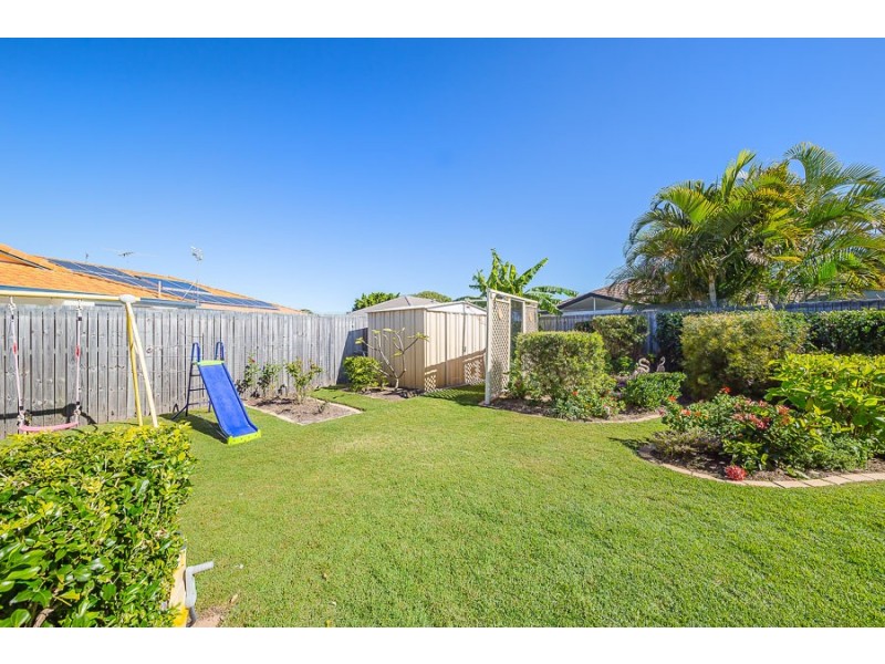 8 Seahorse Court, Banksia Beach QLD 4507