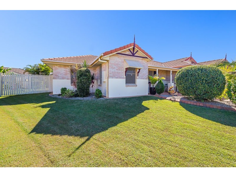 8 Seahorse Court, Banksia Beach QLD 4507