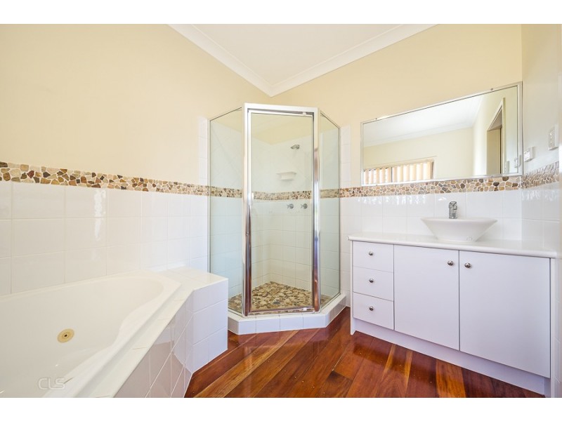 223 Endeavour Drive, Banksia Beach QLD 4507