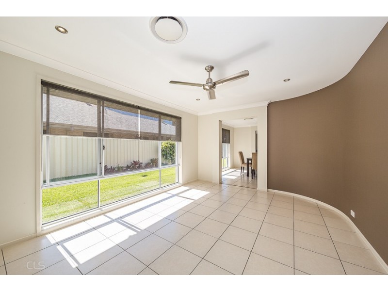 7 Oriole Close, Banksia Beach QLD 4507