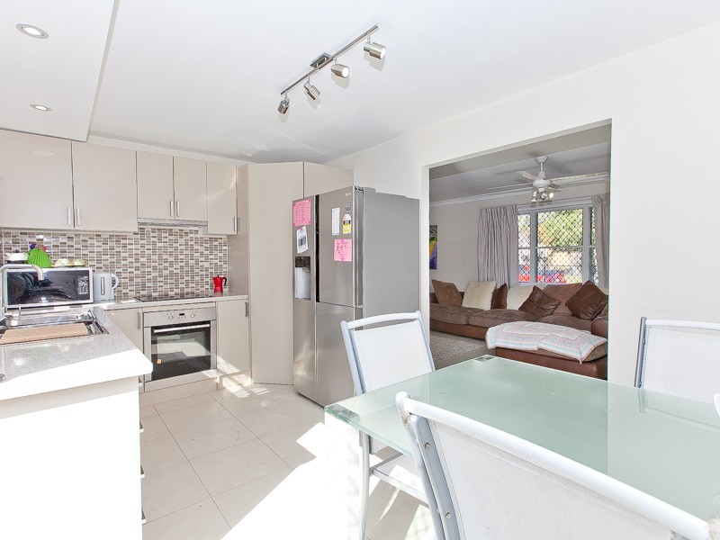 1 Lyrebird Lane, Bongaree QLD 4507