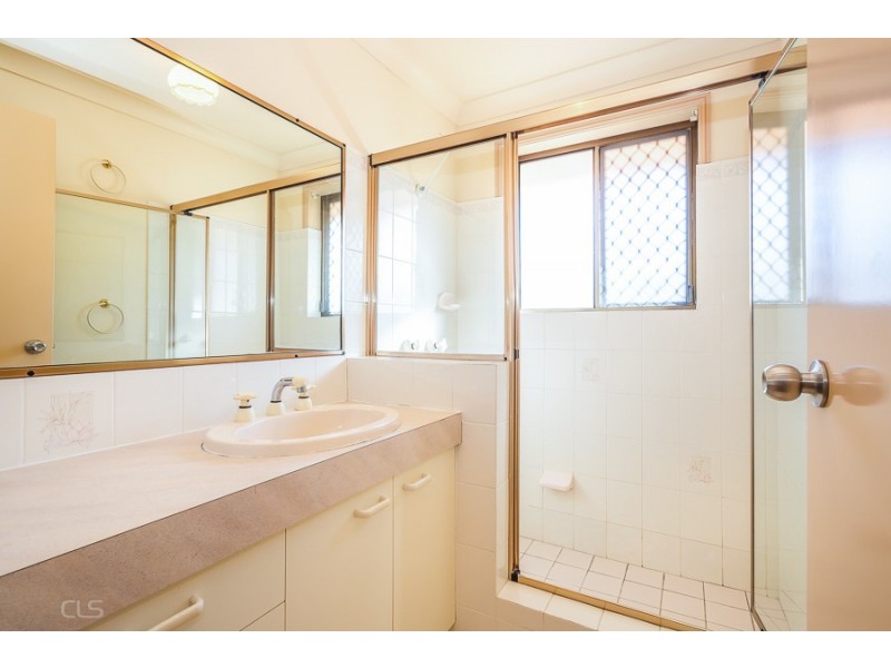 3 Hawaii Crescent, Banksia Beach QLD 4507