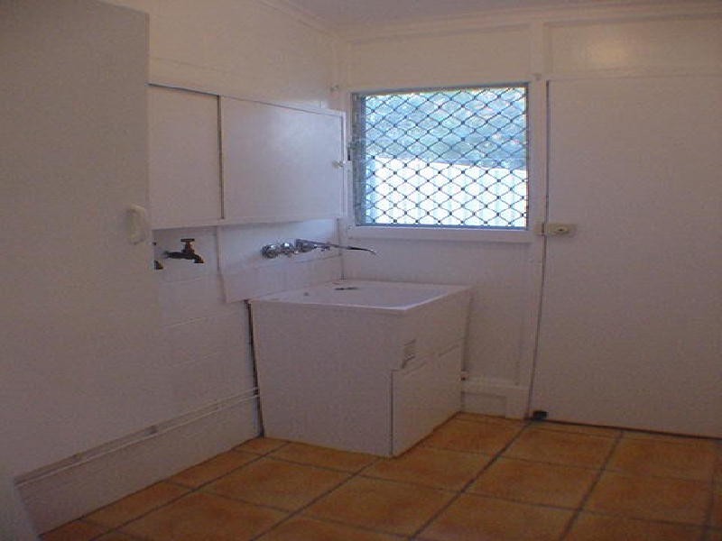 22 Hazell Avenue, Banksia Beach QLD 4507