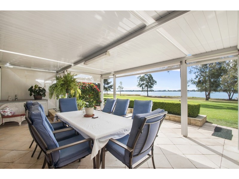 A20/16 Spinnaker Drive, Sandstone Point QLD 4511