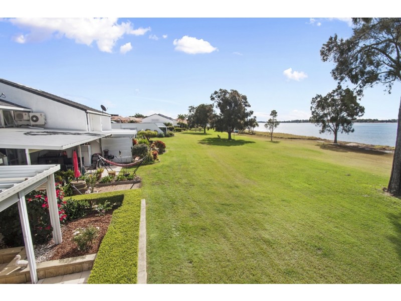 A20/16 Spinnaker Drive, Sandstone Point QLD 4511
