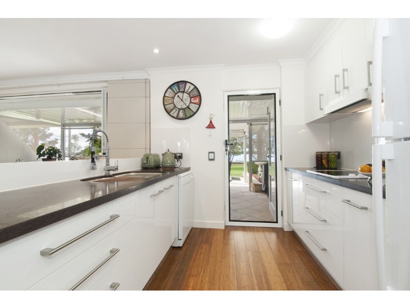 A20/16 Spinnaker Drive, Sandstone Point QLD 4511