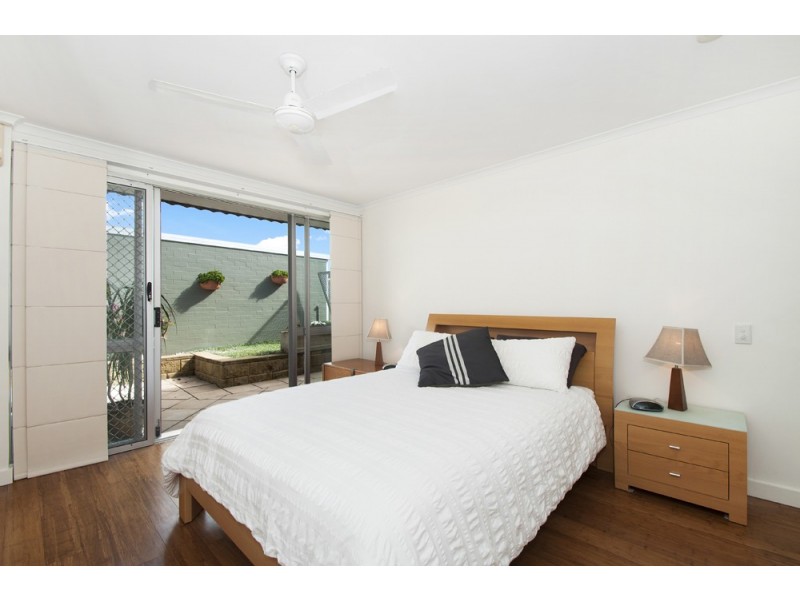 A20/16 Spinnaker Drive, Sandstone Point QLD 4511