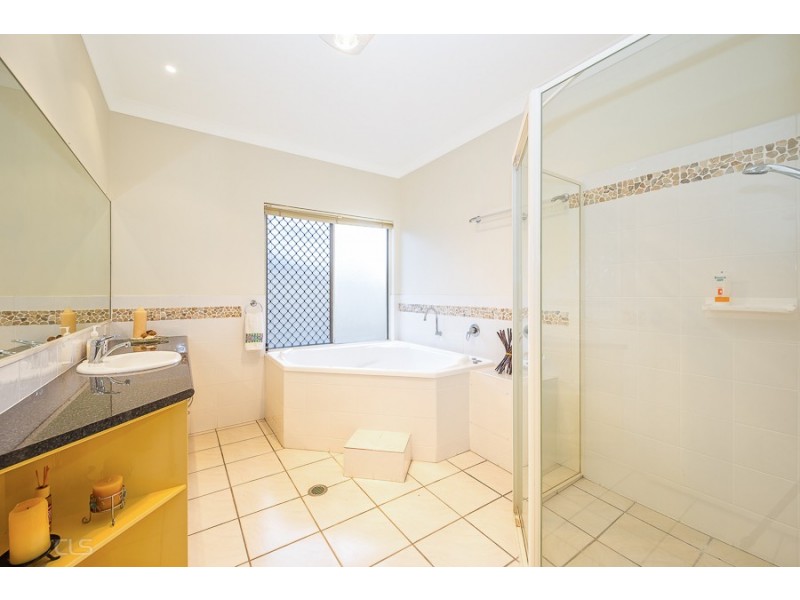 13 Marlin Court, Banksia Beach QLD 4507