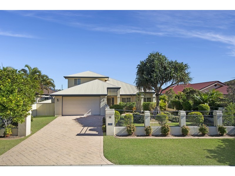 38 Tradewinds Drive, Banksia Beach QLD 4507