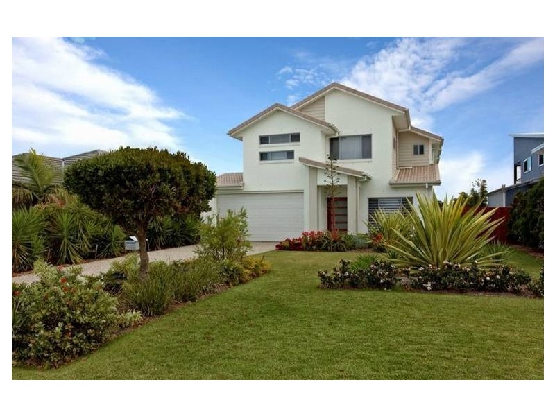 51 Dunebean Drive, Banksia Beach QLD 4507