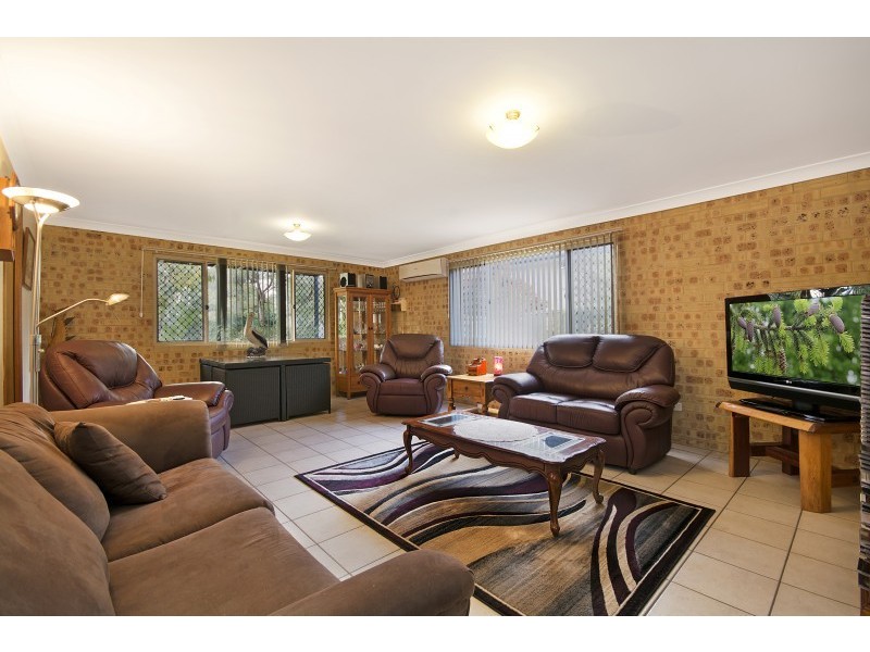 72 Ningi Esplanade, Ningi QLD 4511