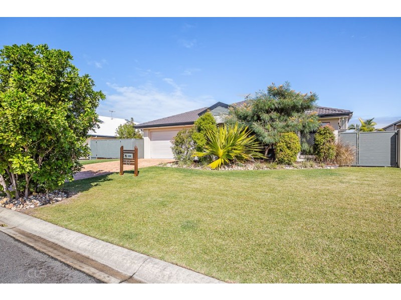 23 Raptor Parade, Banksia Beach QLD 4507