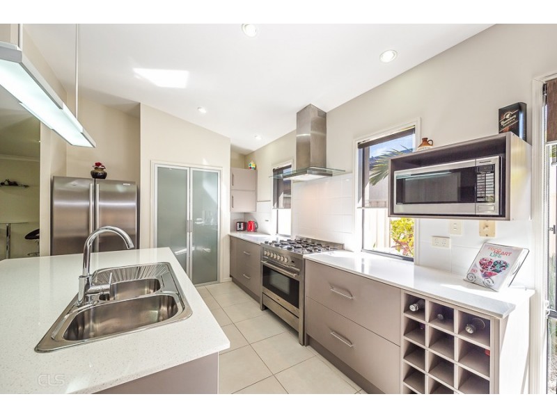 23 Raptor Parade, Banksia Beach QLD 4507