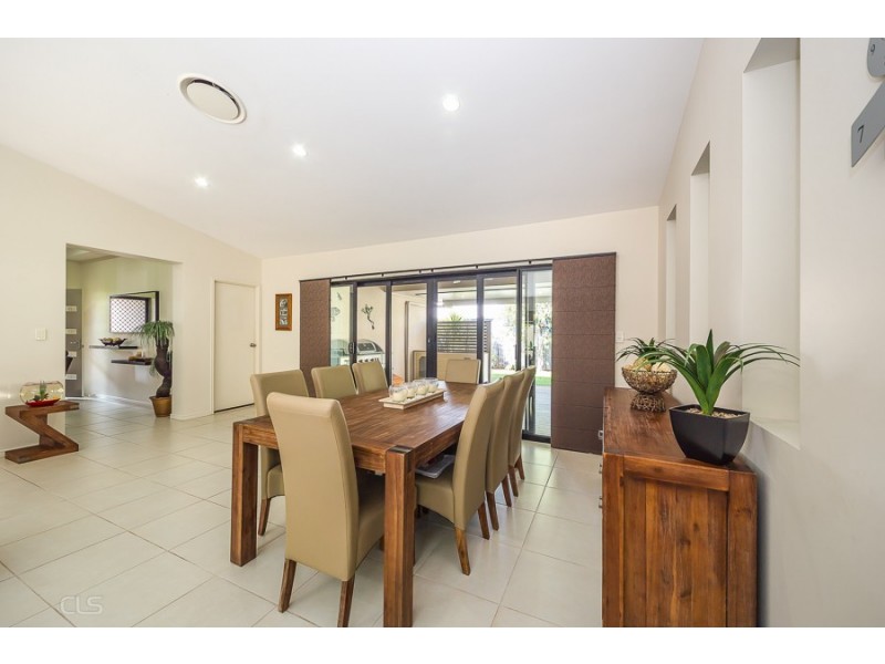 23 Raptor Parade, Banksia Beach QLD 4507