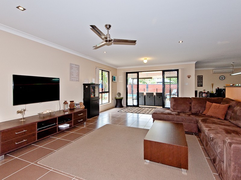 40 Bilinga Court, Sandstone Point QLD 4511