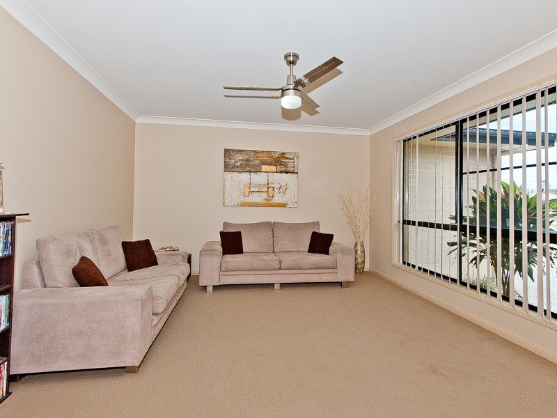 40 Bilinga Court, Sandstone Point QLD 4511