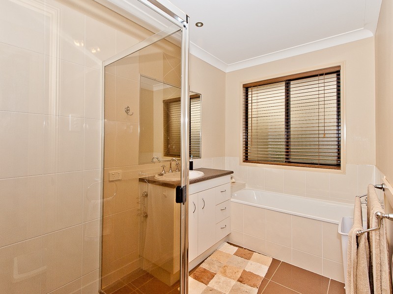 40 Bilinga Court, Sandstone Point QLD 4511