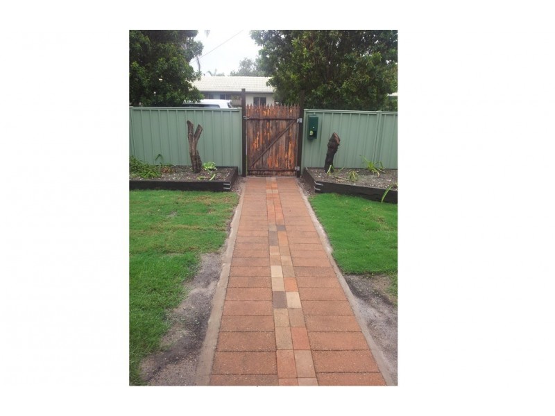 22 Gillian Street, Beachmere QLD 4510
