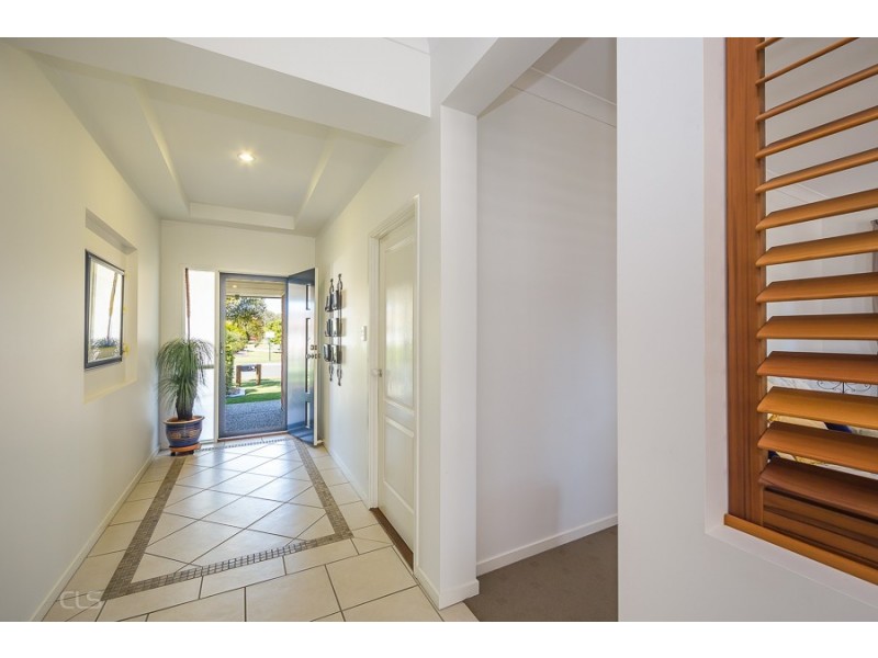 36 Bilinga Court, Sandstone Point QLD 4511