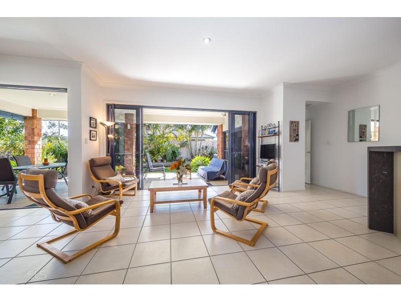 36 Bilinga Court, Sandstone Point QLD 4511
